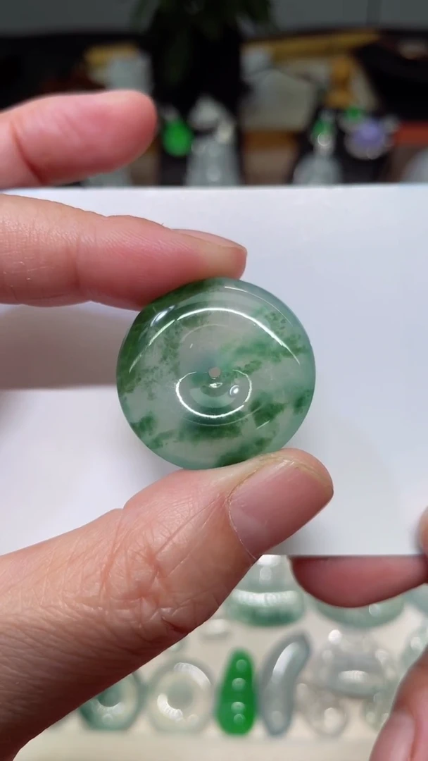 颈饰未镶嵌翡翠平安扣28.8/6