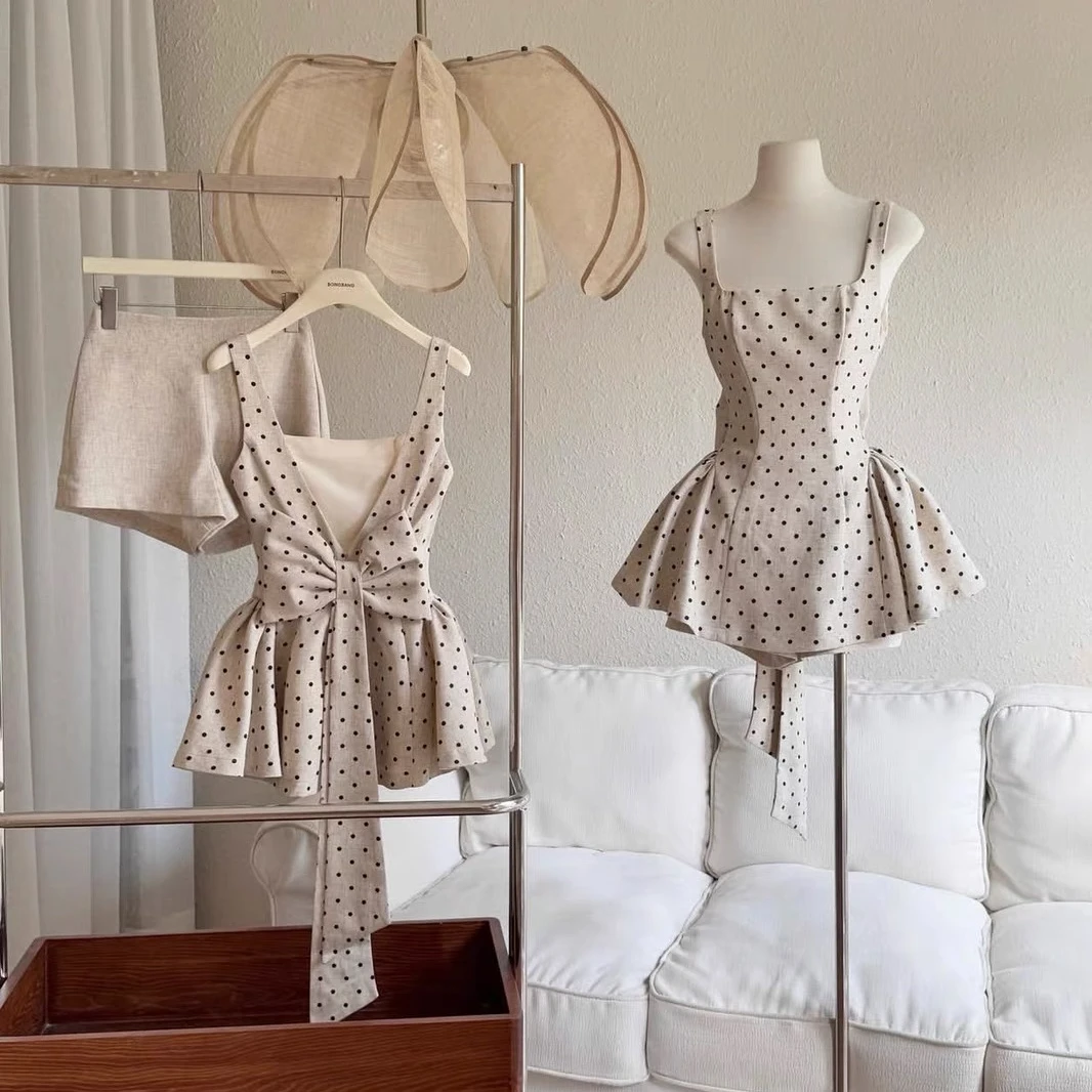 韩系甜辣风波点吊带连衣裙女夏小个子甜美减龄蝴蝶结露背性感裙子