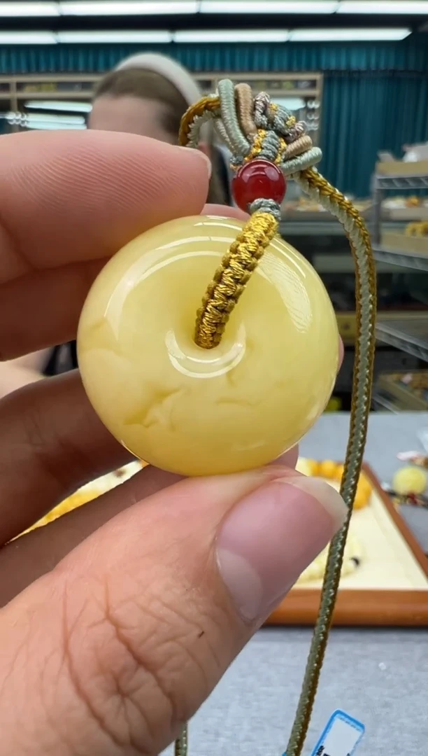 未镶嵌颈饰琥珀38秒拍号假一罚十