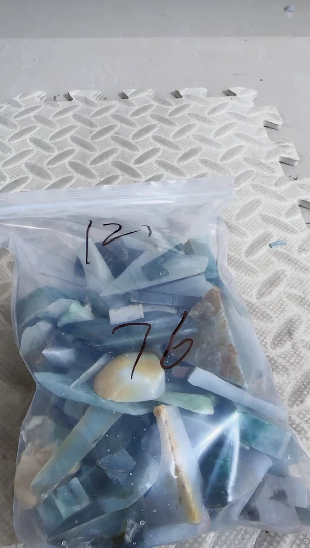 未镶嵌挂件翡翠龙*恭121