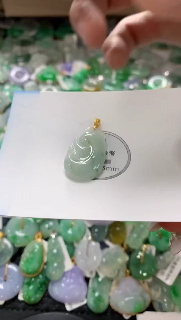 颈饰未镶嵌翡翠1111111111111111