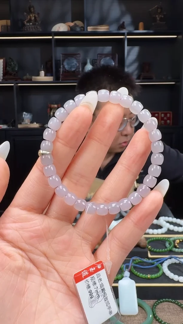 颈饰未镶嵌和田玉7mm烟紫极致手串