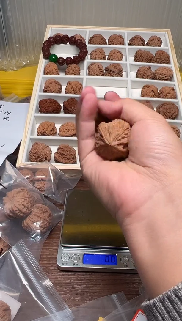 把件文玩核桃一*一念40南疆石