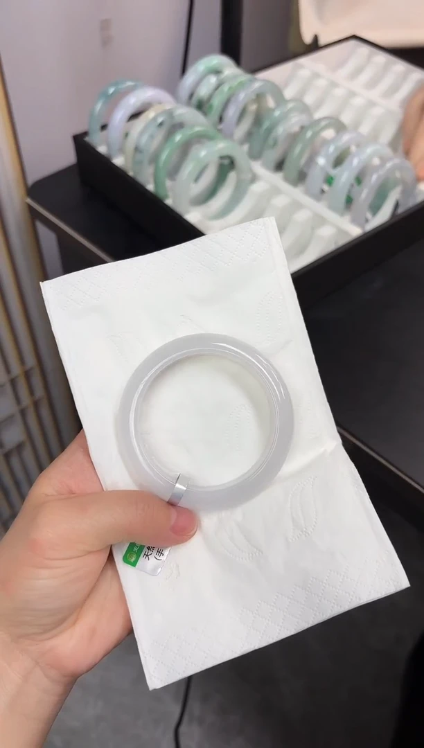 未镶嵌手镯翡翠翡翠86