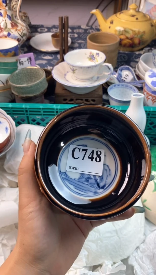 瓷片金*子[○･｀Д´･ ○][○･｀Д´･ ○]