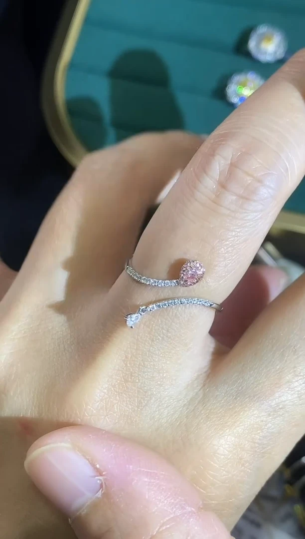 18K金镶嵌戒指钻石1087