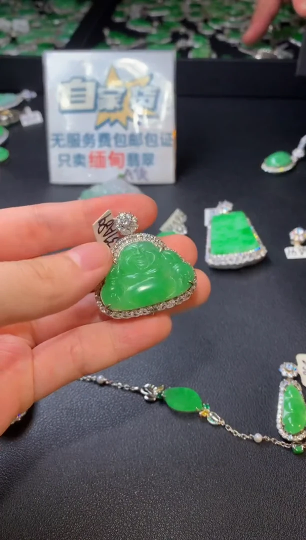 翡翠银S925镶嵌颈饰翡翠