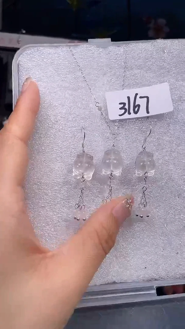 颈饰未镶嵌水晶喜欢拍