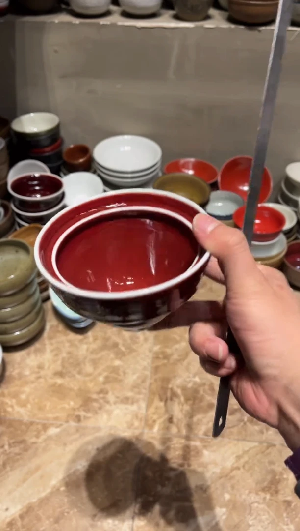 【闪购商品】瓷片115 红色斗笠米饭碗1个