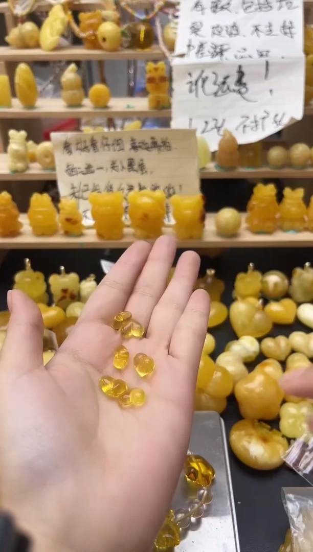 琥珀未镶嵌珠宝奇石131琥珀蜜蜡微瑕多样性随机发其一