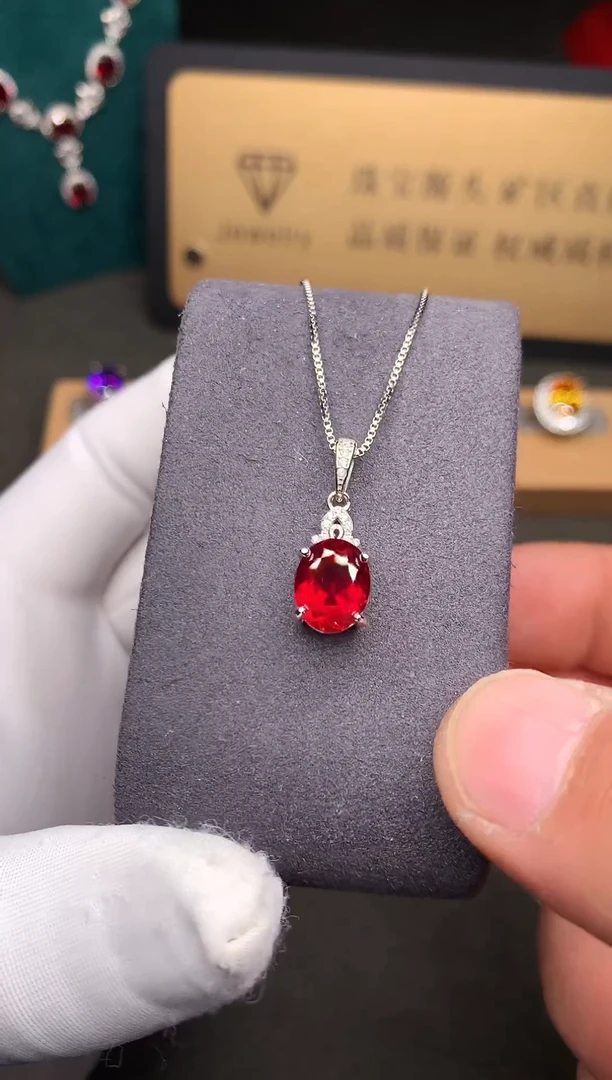 颈饰银S925镶嵌红宝石....