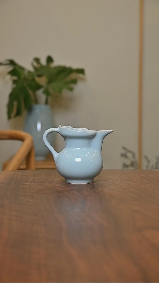 僧帽公道 天青 微瑕 朱家汝窑款