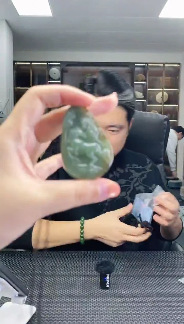 颈饰未镶嵌和田玉马牌清货3