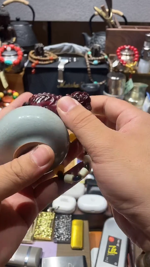 瓷片闪购商品 如图所示