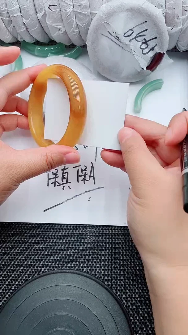 未镶嵌手镯石英质玉44-59-60