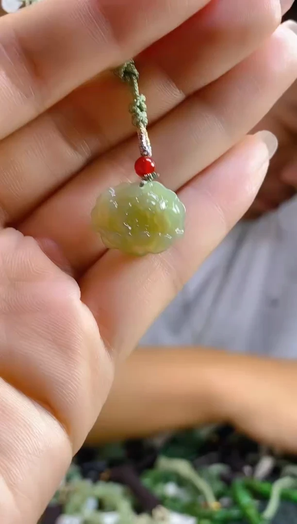 和田玉未镶嵌颈饰多样性发货，拍一发一