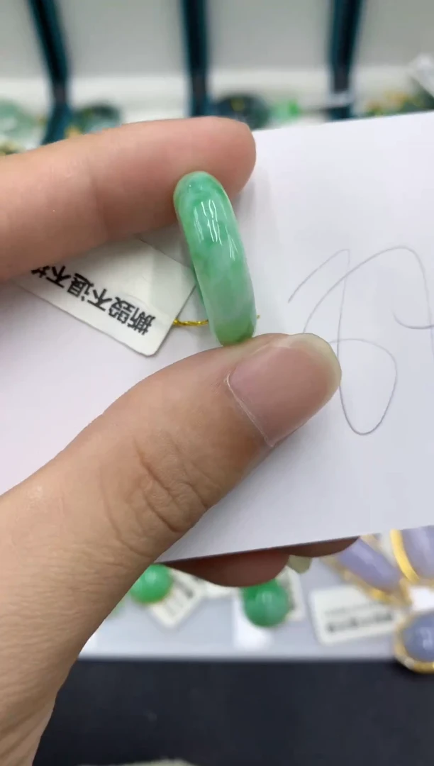 【闪购商品】翡翠颈饰未镶嵌翡翠