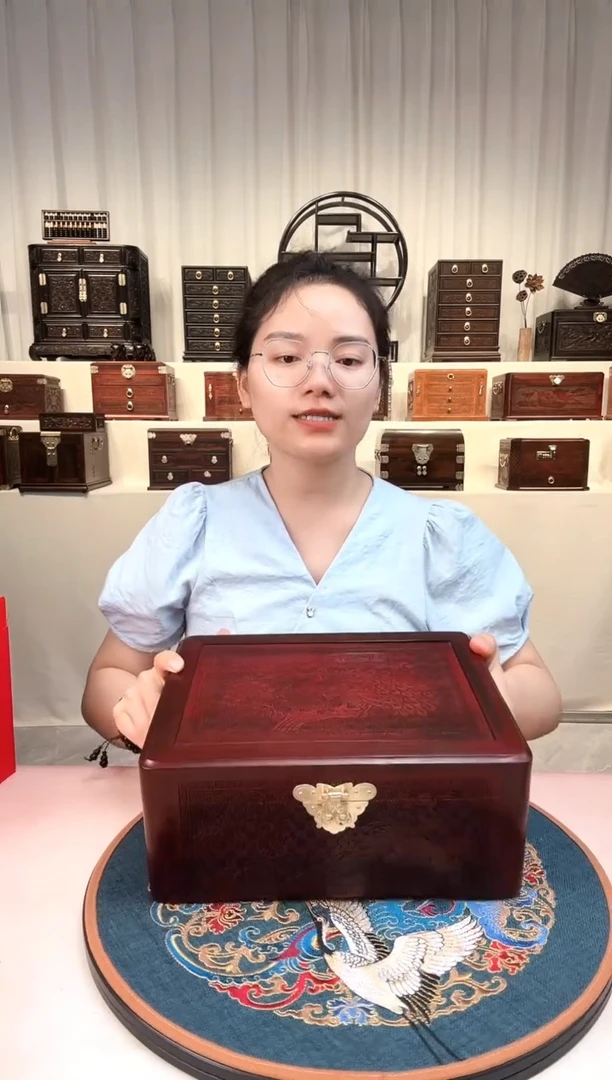 紫檀木类成套家具国色天香