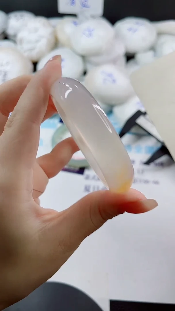 未镶嵌手镯石英质玉多样性发货L77