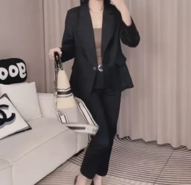 2025夏季新款网红同款洋气减龄韩版爆款复古西装外套裤子gW