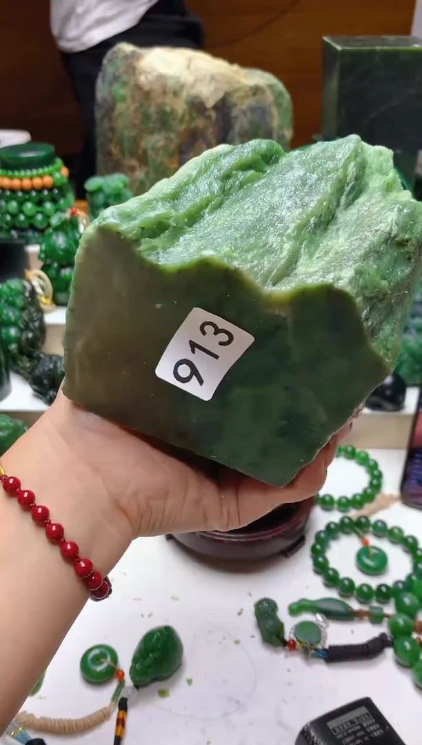 未镶嵌和田玉（碧玉）珠宝半成品1