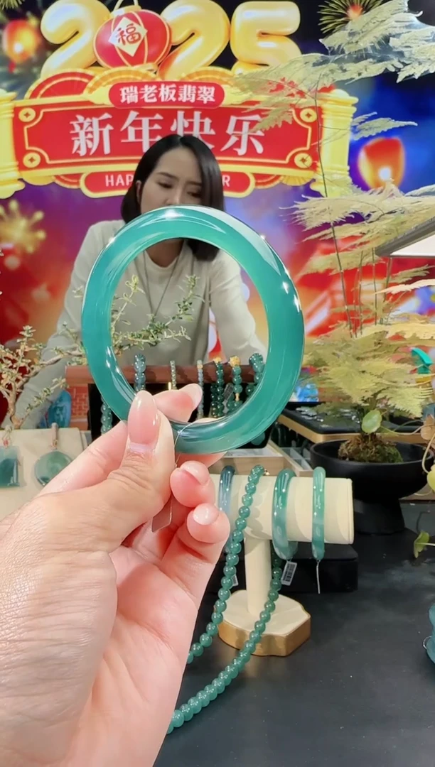 【闪购商品】定制翡翠手镯圆条未镶嵌圈口可选多样性发一