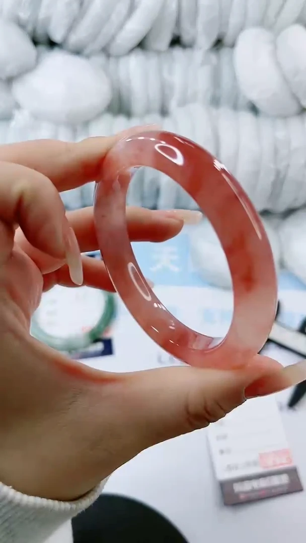 【闪购商品】石英质玉手镯未镶嵌0816916160-多样性发货