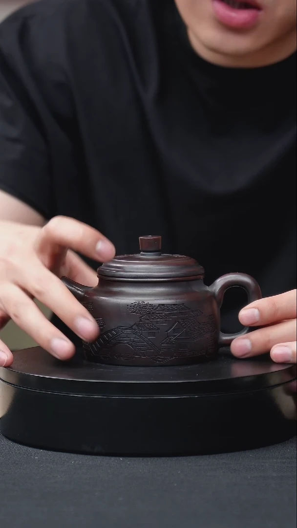 紫砂茶壶铁血红砂刻绘德钟