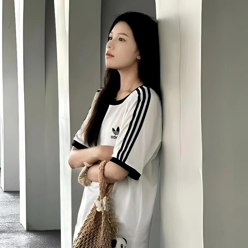 【品牌撤柜】经典三条杠男女同款圆领短袖T恤