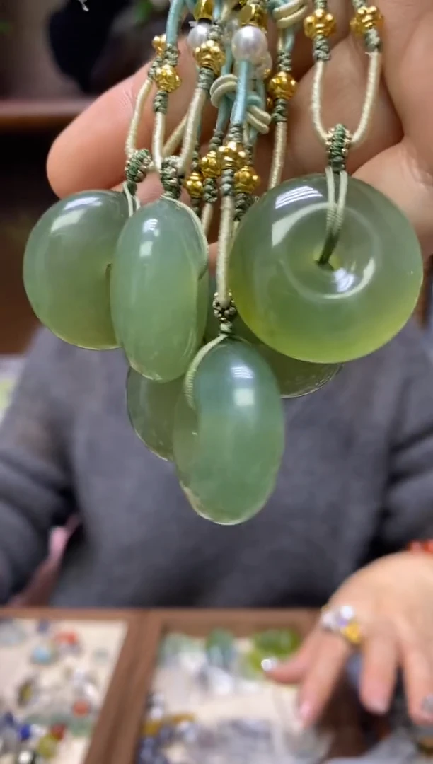 【闪购商品】岫玉吊坠未镶嵌多样性发货其中发一