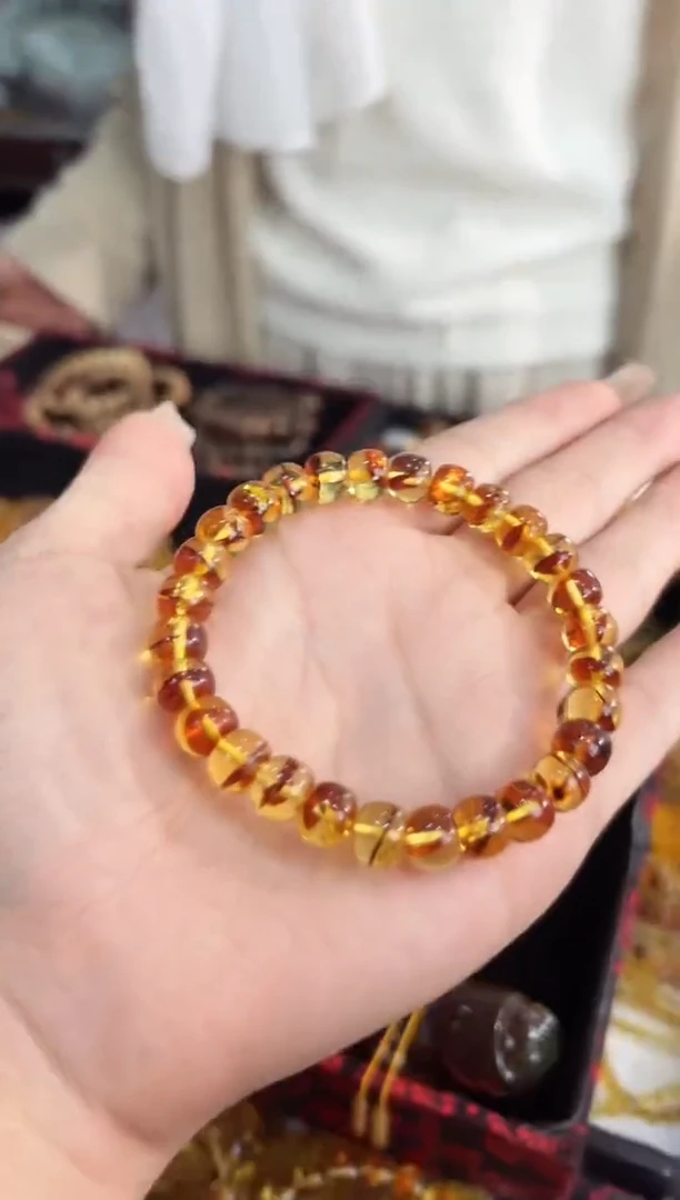 未镶嵌颈饰琥珀琥珀0710063