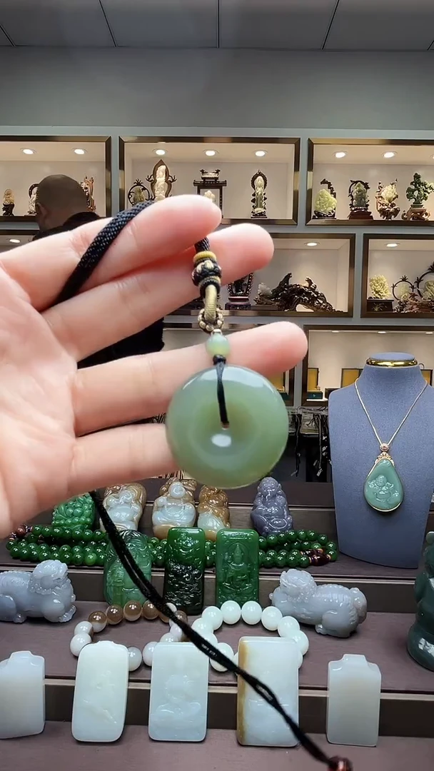 【闪购商品】和田玉颈饰未镶嵌苏