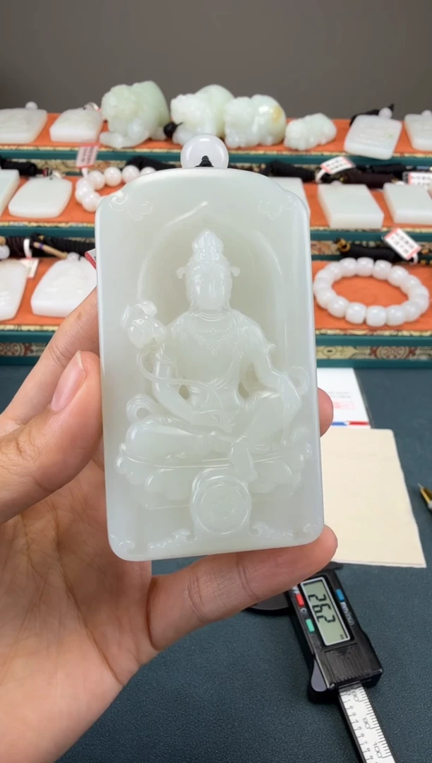 颈饰未镶嵌和田玉1