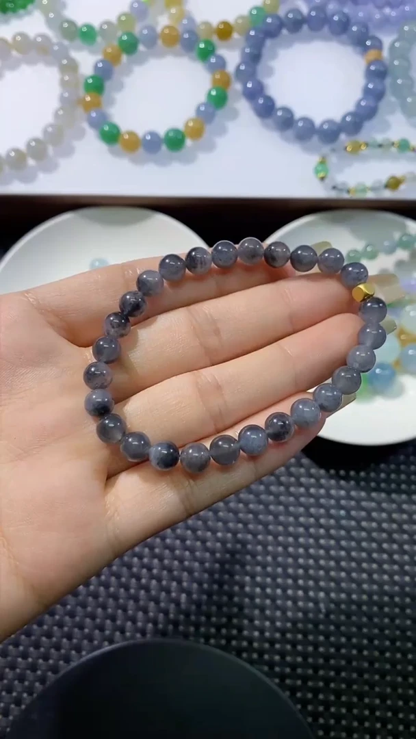 散珠翡翠卡6.7冰乌鸡手串