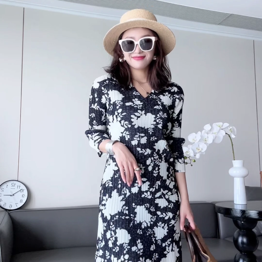 MEIPEI[黑白花园]女神褶皱连衣裙24041975