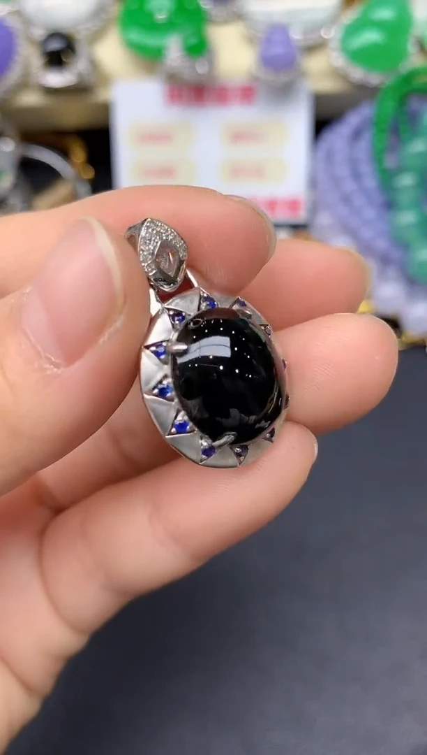 颈饰18K金镶嵌翡翠277-翡翠雪姐天天见