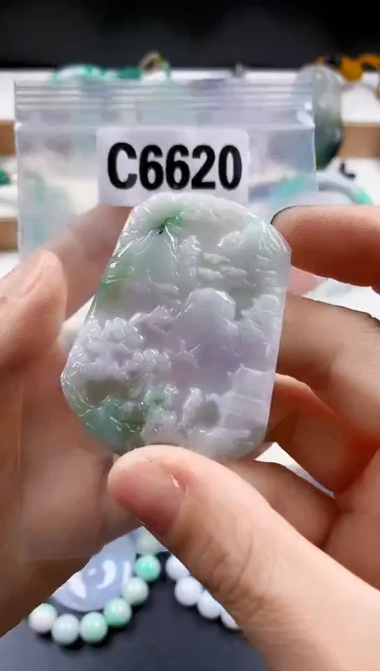 颈饰未镶嵌翡翠天然翡翠吊坠挂件