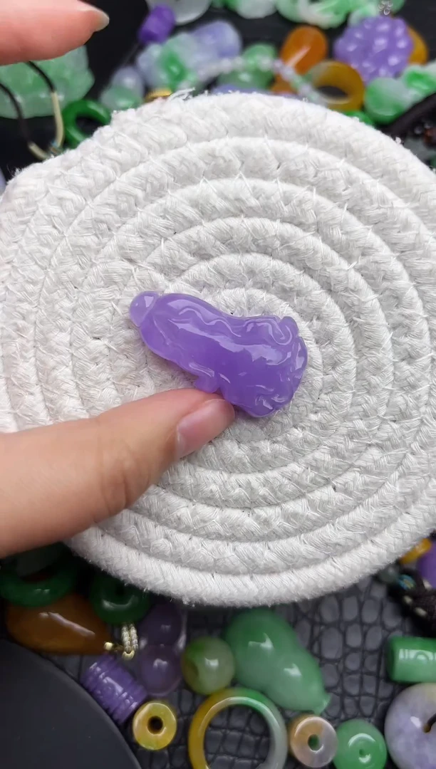 颈饰未镶嵌翡翠缅甸翡翠吊坠