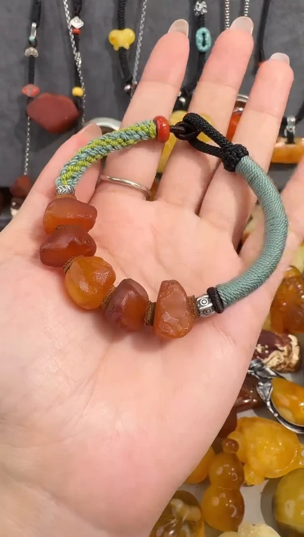 未镶嵌琥珀裸石琥珀