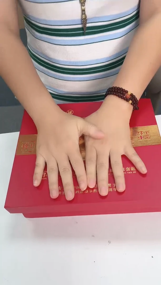 东方红珐琅彩纪念章合集