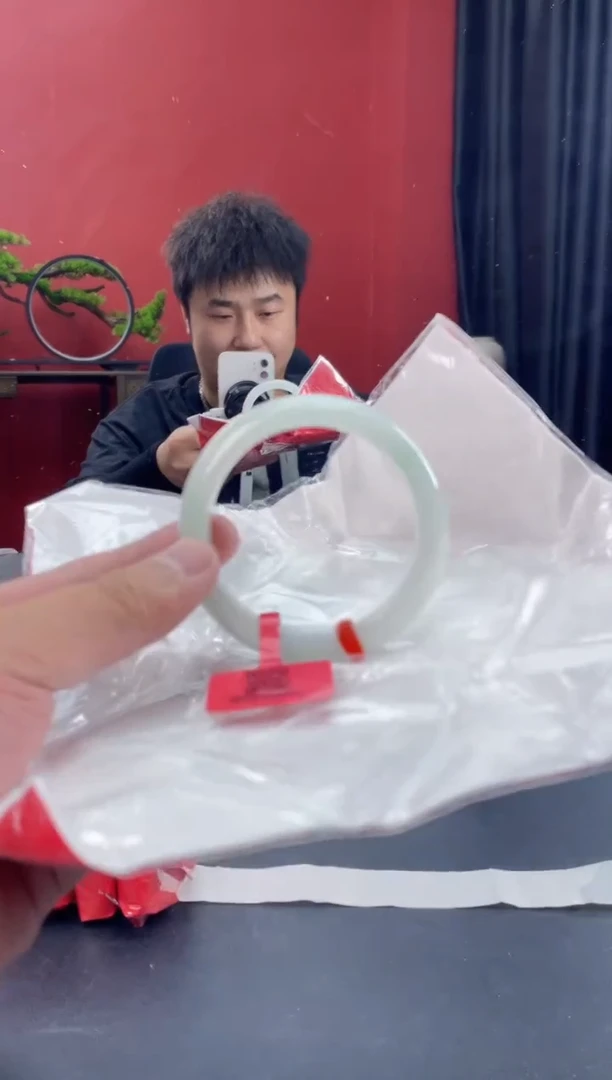 未镶嵌手镯翡翠10