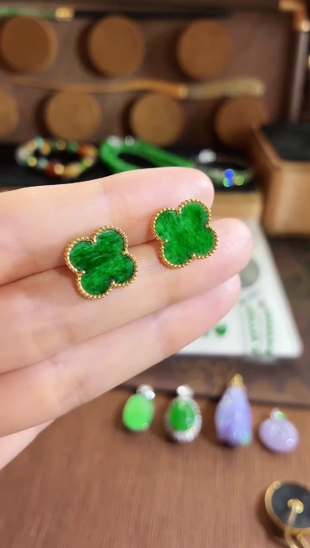 翡翠18K金镶嵌耳饰耳饰