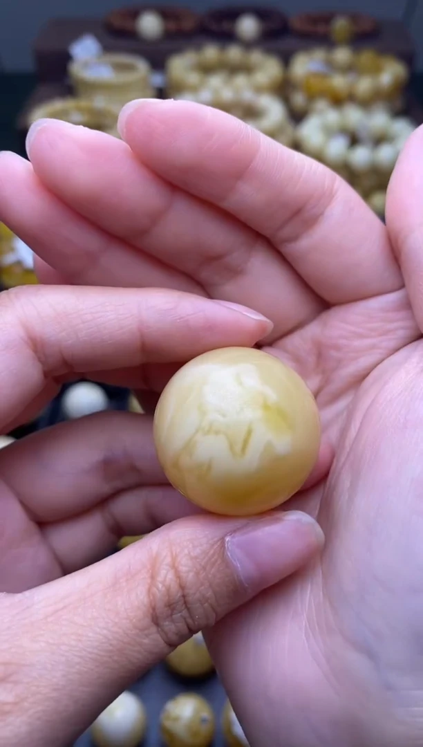 【闪购商品】琥珀裸石未镶嵌大小姐珠宝严选47