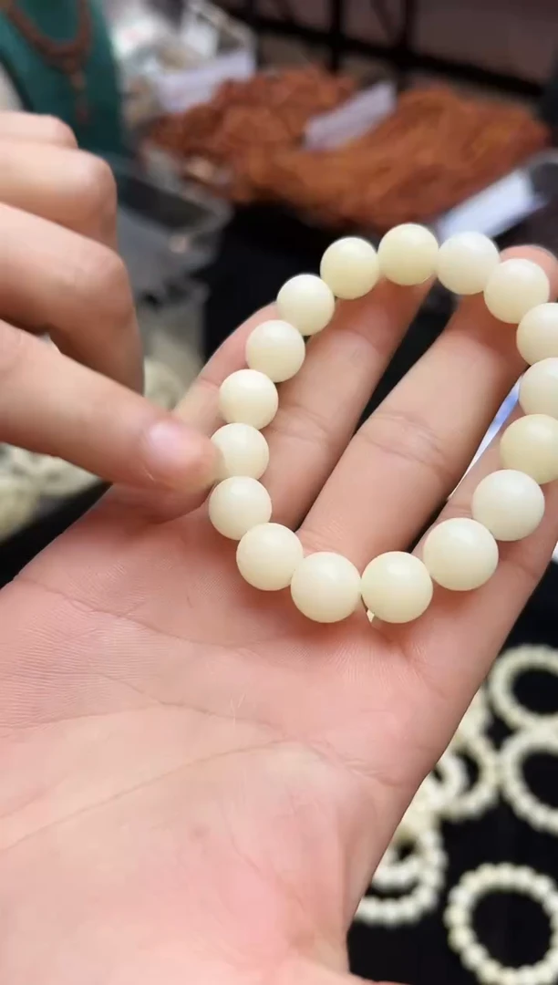 吊坠白玉菩提圆珠白玉菩提