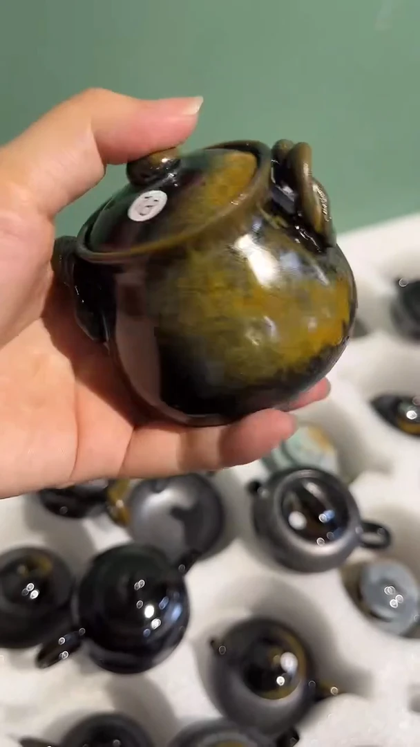 壶18号容量120-130ML乌金爆皮瑕疵介意不拍