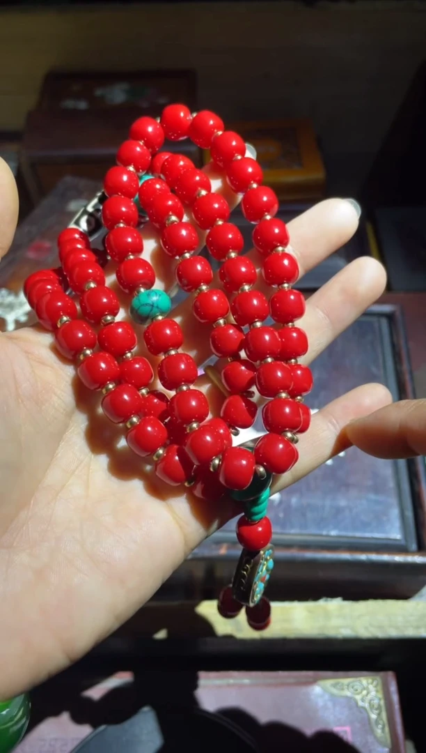 【闪购商品】红  项链1件配配配