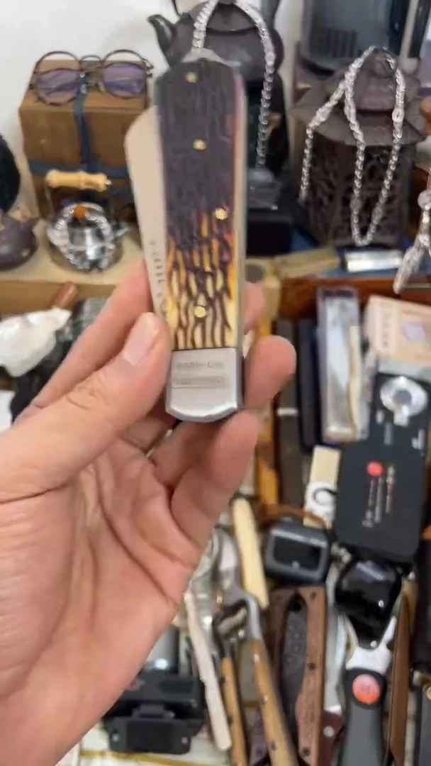 瓷片闪购商品  如图所示