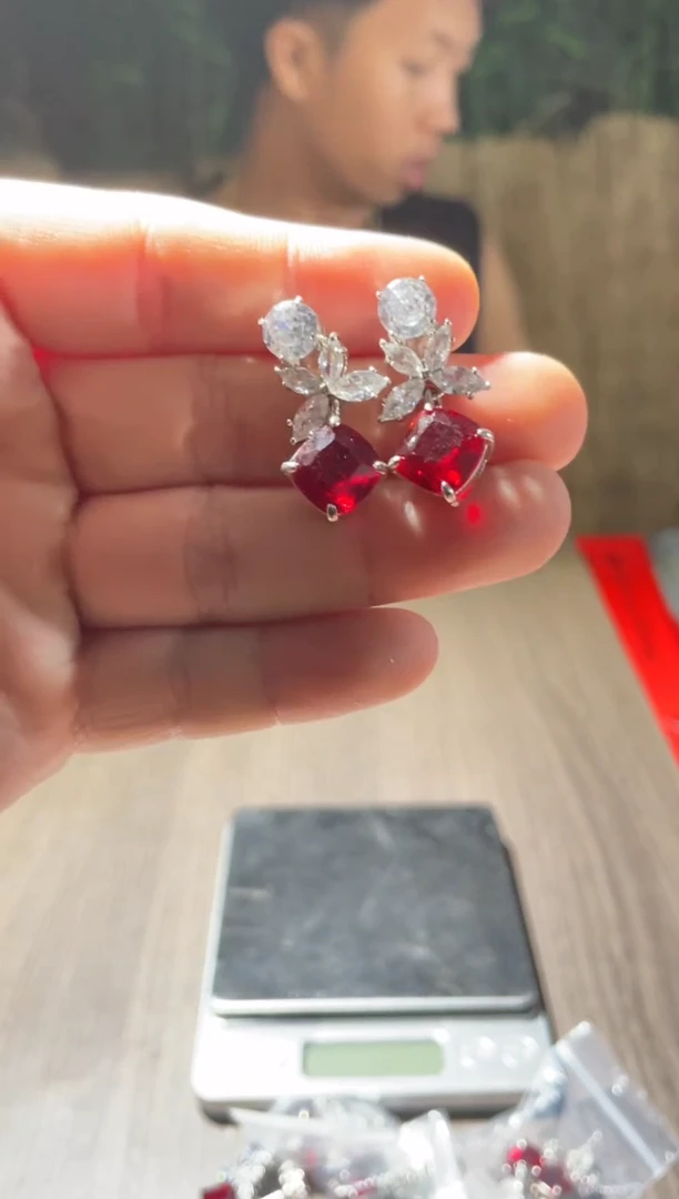未镶嵌耳饰红宝石高端饰品 多样性发1件 XY-058