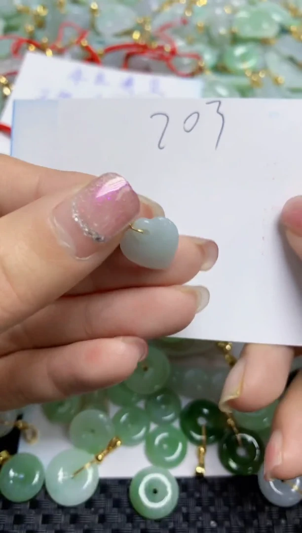 【闪购商品】翡翠颈饰合金天然A货翡翠