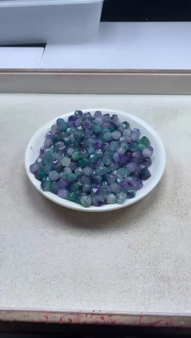 【闪购商品】玛瑙/玉髓颈饰未镶嵌W1594盐*源春带彩切面8mm*30颗